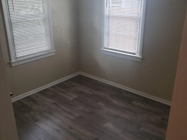 623 Ruth St — Photo 5