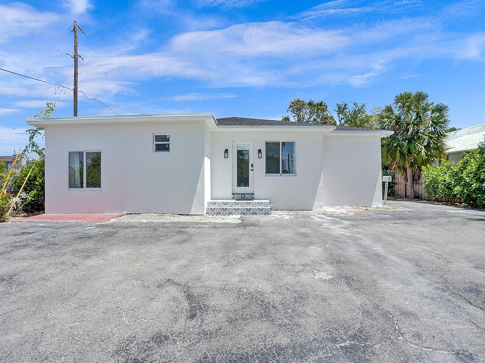1st image of 2728 Lake Avenue