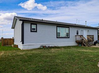 9718 E 103rd St, Nampa, AB T0H2R0