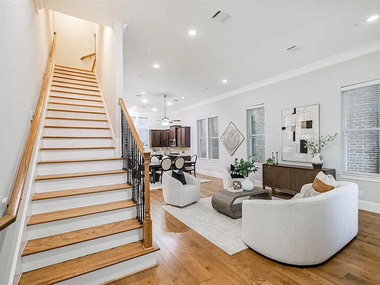 3907 Austin St — Photo 25