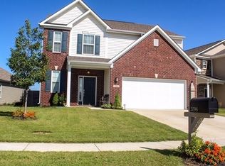 2098 Shadow Creek Blvd, Columbus, IN 47201