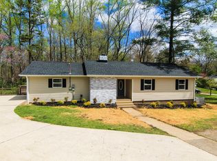 232 Outer Dr, Oak Ridge, TN 37830