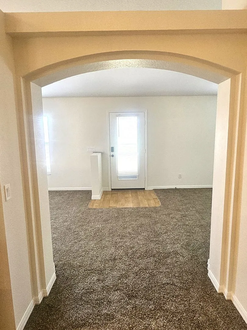 Deep Creek large home for rent — Photo 4