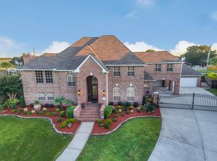 4811 Bayfair St, Pasadena, TX 77505