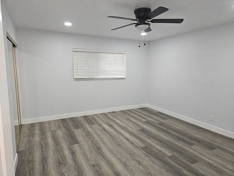 5142 San Bernardino St #1 — Photo 16