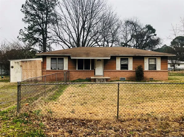 105 Maple Ave, Hartshorne, OK 74547