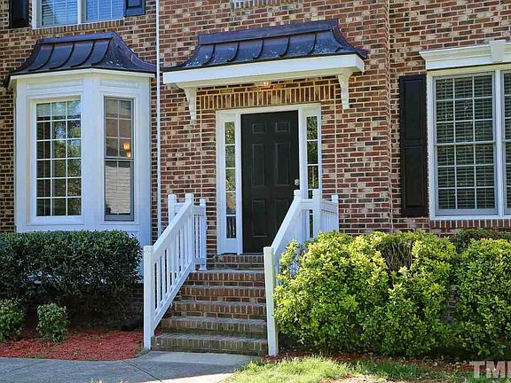 2nd image of 310 Weslyn Trace Dr