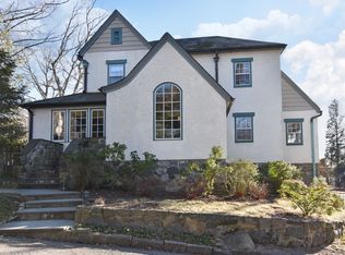 4 Kitching Pl, Dobbs Ferry, NY 10522