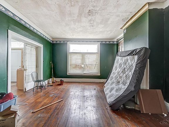 5th image of 2213 Highland Ave