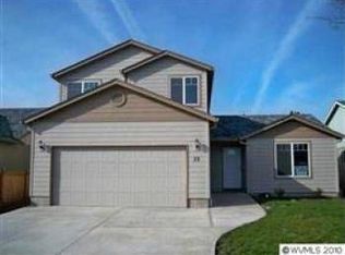 35 Grace St, Lebanon, OR 97355