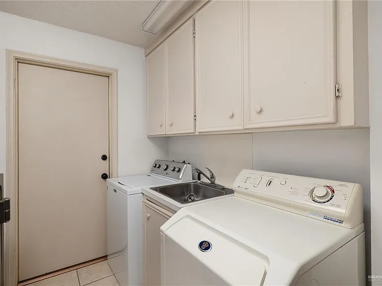 428 Vermont Ave — Photo 16