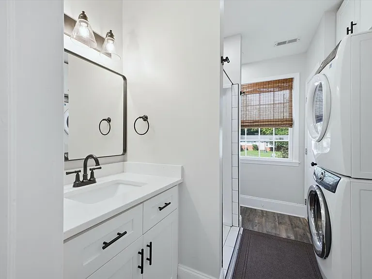 Bathroom 2 w/ shower and Laundry
