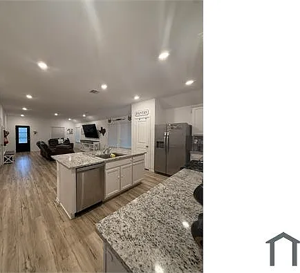 3 bed, 1488 sqft, $2,000 — Photo 4