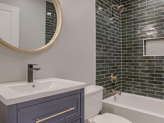 3rd image of 821 S 42nd St #821