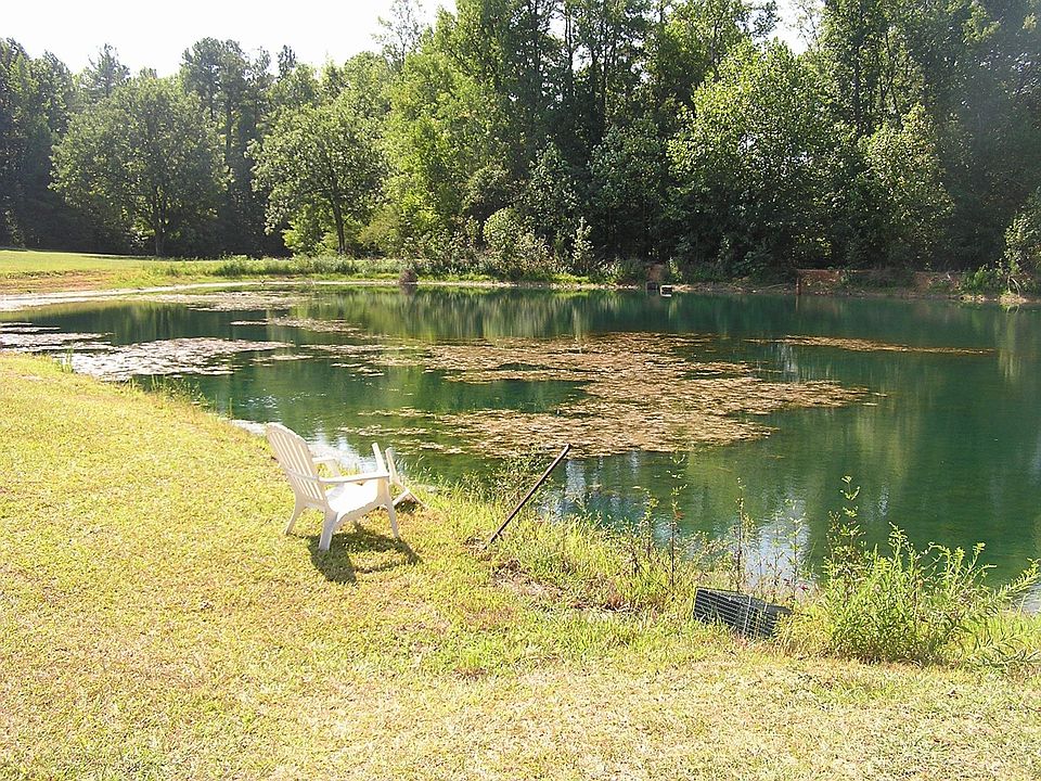 2nd image of 2020 Ramble Rd
