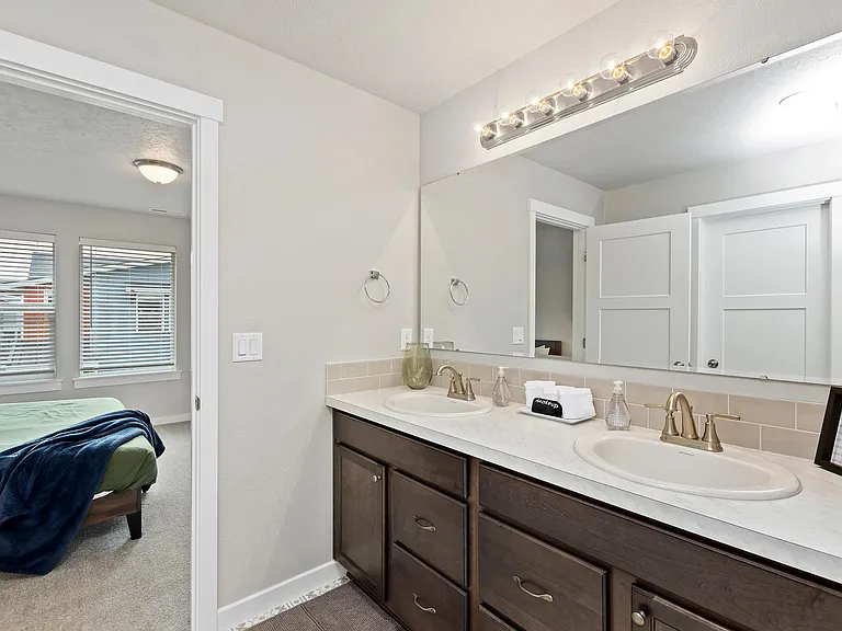 471 N Tessa Ln — Photo 29
