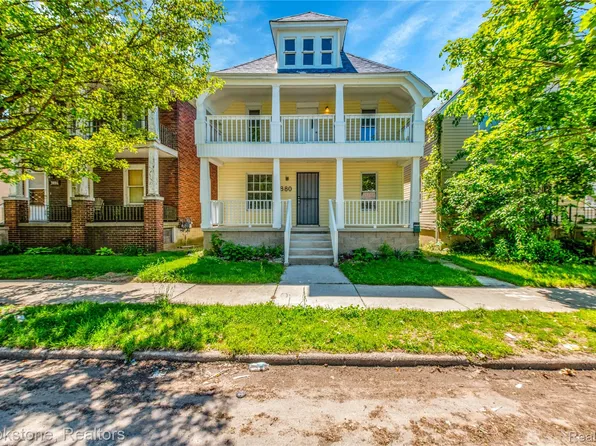 3880 Doremus St, Hamtramck, MI 48212