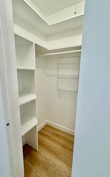 Kitchen closet