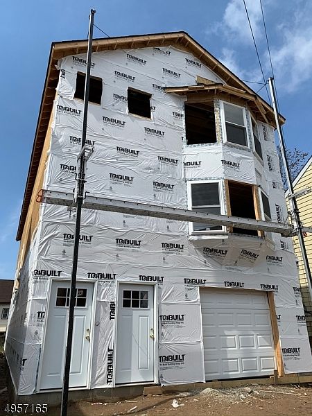 2nd image of 59 Ryerson Ave