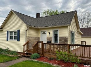 518 N Williams St, Reynolds, IL