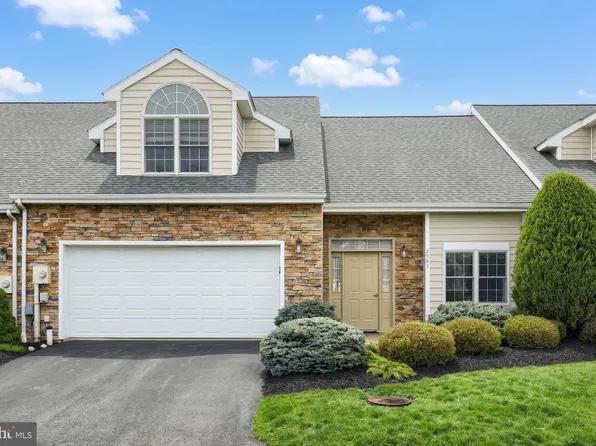 2983 Elkridge Ln #58, York, PA 17404