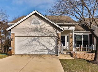 1378 Parkview Estates Dr, Ballwin, MO 63021