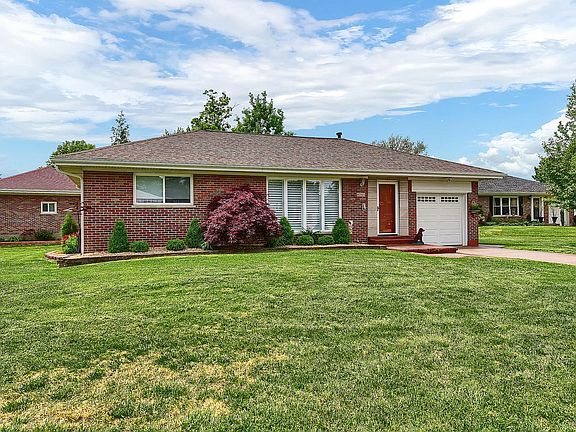 2nd image of 8215 Henze Ct