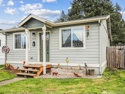 816 N Kelso Avenue, Kelso, WA, 98626