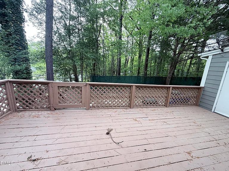 5544 Sharpe Dr — Photo 13