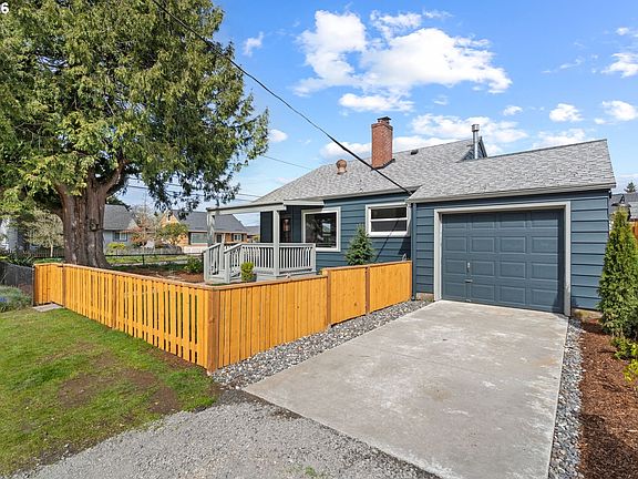 3rd image of 6909 NE Multnomah St Unit A