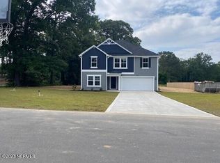 401 Century Ln, Cameron, NC 28326