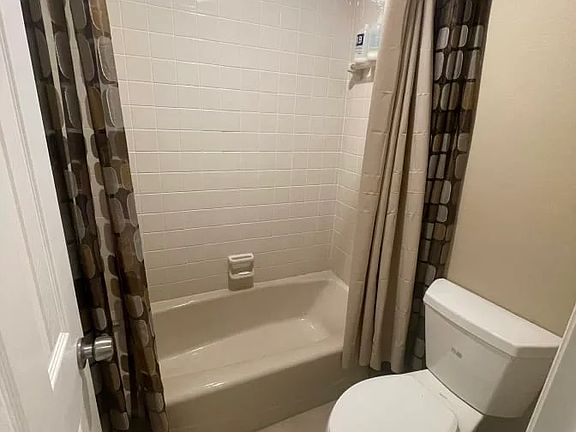 4th image of 3263 Austin Cir