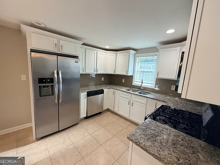 3567 Brookfield Ln — Photo 4