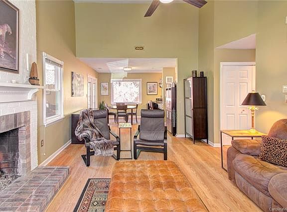 4th image of 6619 Touchwood Dr