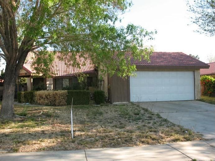 1st image of 1637 E Avenue K