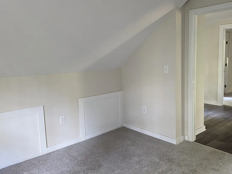 480 Maupas Rd — Photo 7
