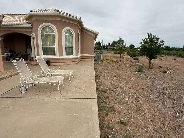 2902 N Udall St — Photo 33