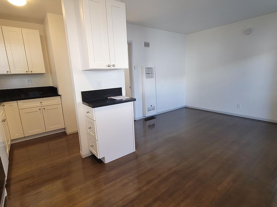 1st image of 302 Branch St APT E