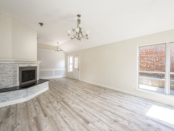 5th image of 1211 Hilburn Ct