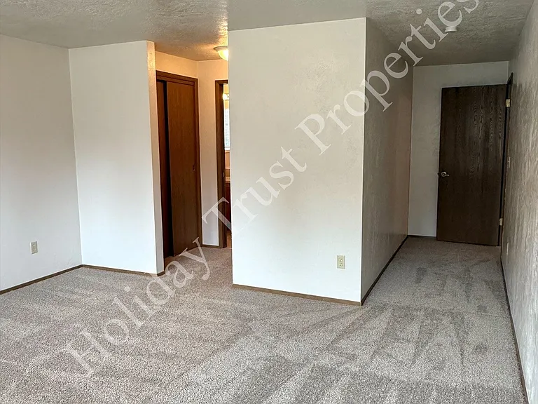 3626B Lorne St SE — Photo 13
