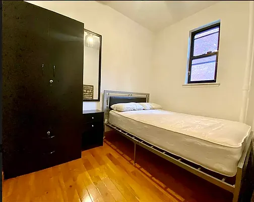 Rented by Avenues Real Estate | media 7