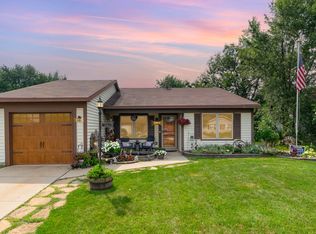 20012 S Graceland Ln, Frankfort, IL 60423