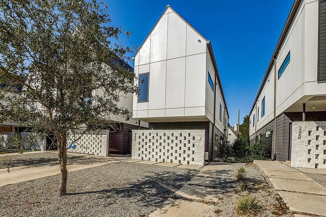 Building Photo - 3224 Rosedale Ave