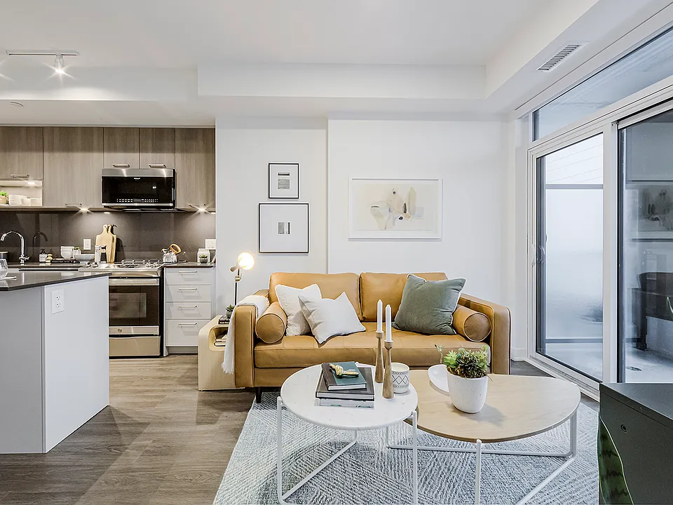 40 Lagerfeld Dr