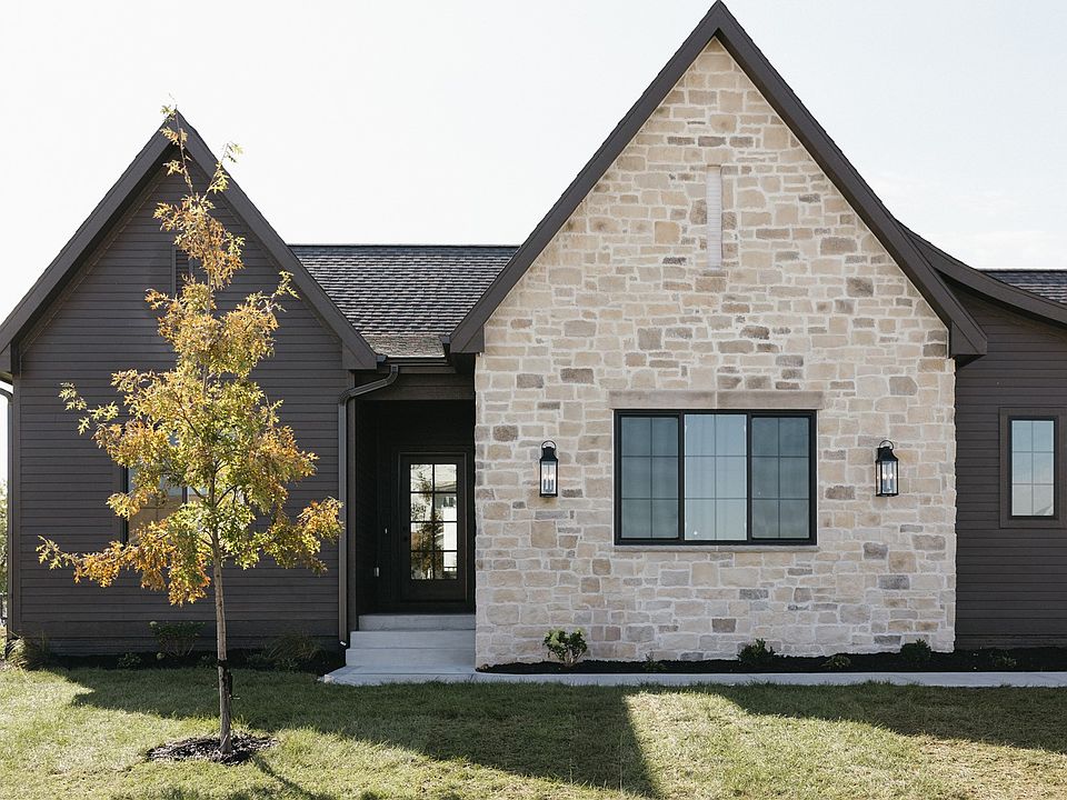 1st image of 1920 Ada Hayden Rd