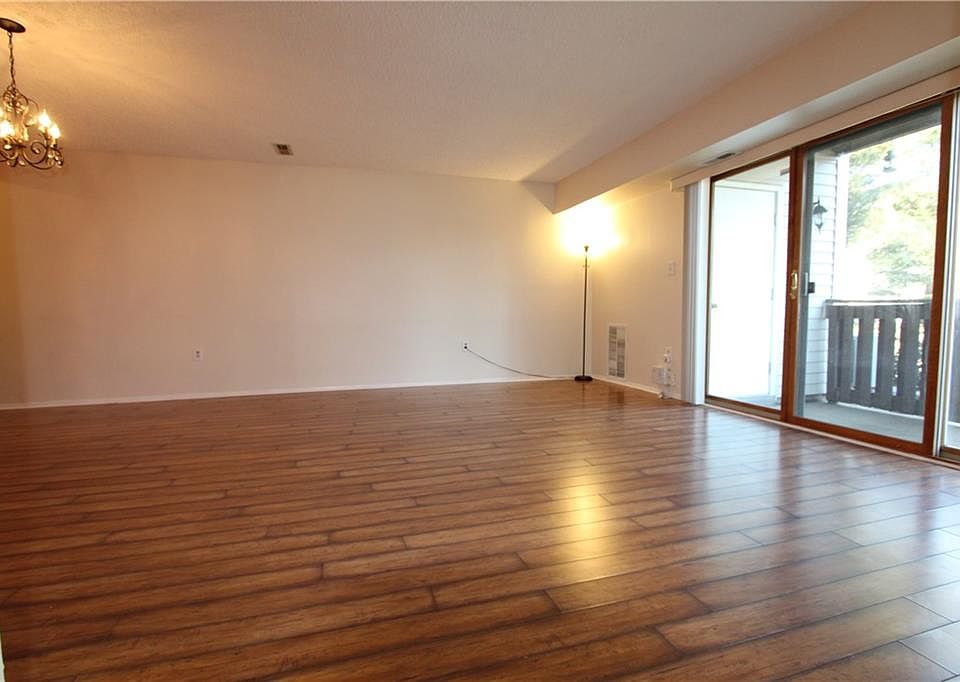 1st image of 2315 Aspen Dr #2315