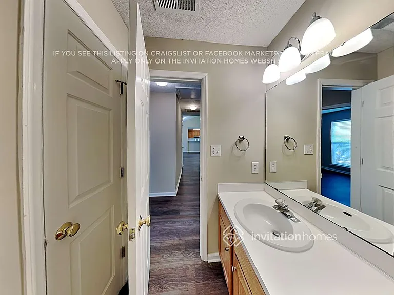 11200 Astoria Dr — Photo 16