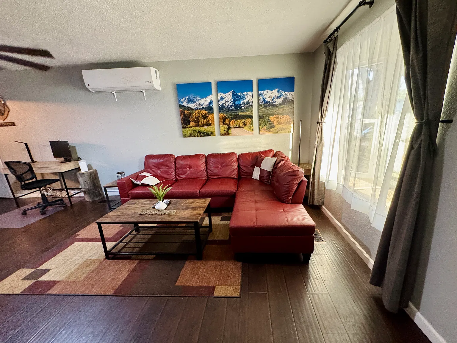 3 bed, 1133 sqft, $2,300 — Photo 4