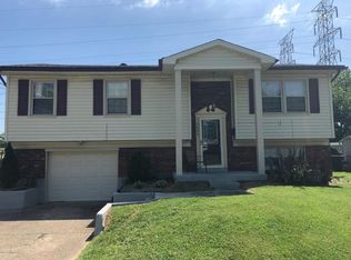 2905 Rockaway Dr, Louisville, KY 40216