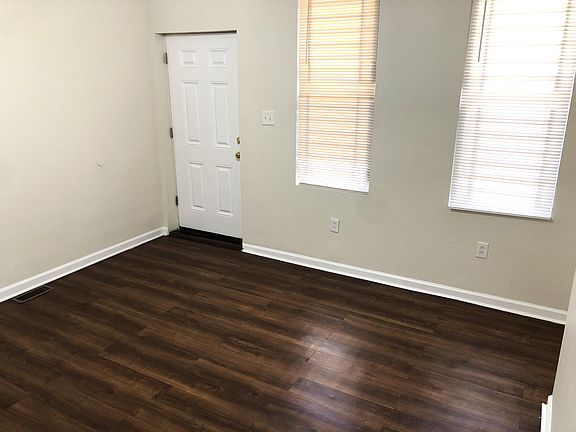5th image of 1917 E Tioga St
